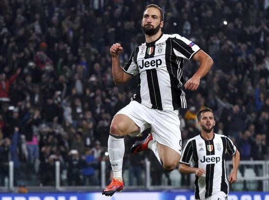 天空：曼城想在冬窗签下一名中卫，格伊成目标