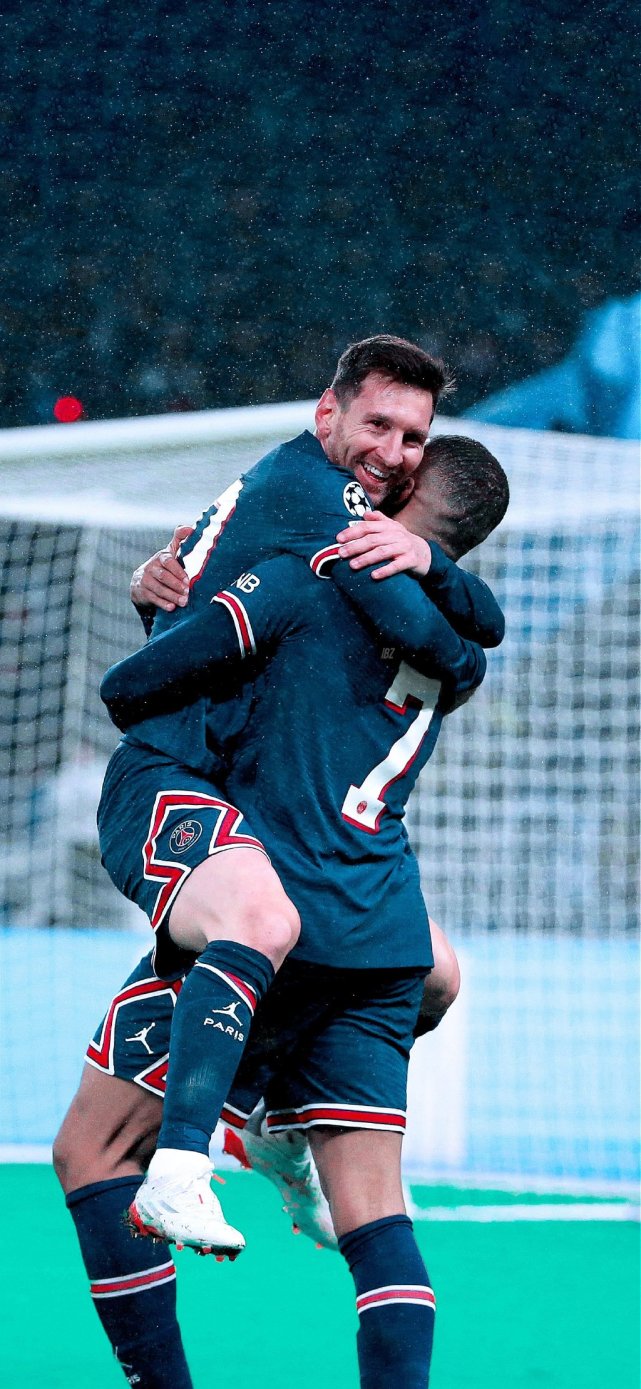 《以闪亮之名》周年版本“梦狐绘卷”今日正式上线，周年约期，共游山海！