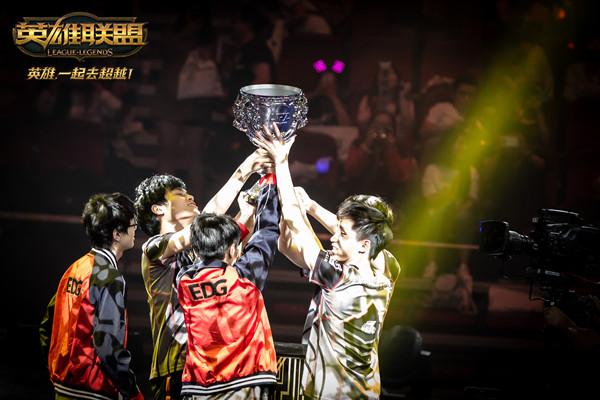 MongolZ 和 pain 在 PGL 布加勒斯特 2025 面临淘汰边缘